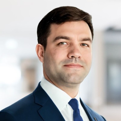 Warren Kavanagh — Founder & CEO, Aweb Digital